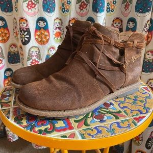 Well loved Born boots, still a lot of life left